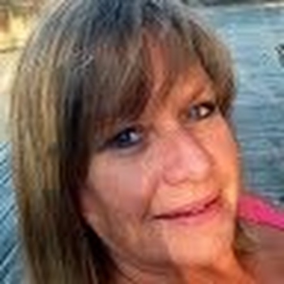 Meet your Posher, Lynn - Picture 1 of 1